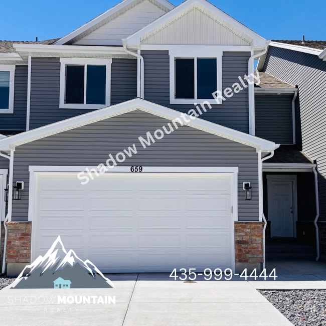 Building Photo - 659 S 85 E