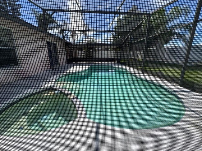 Foto del edificio - 3132 Arrow Dr