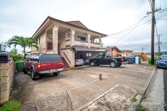 Building Photo - 4143 Keaka Dr