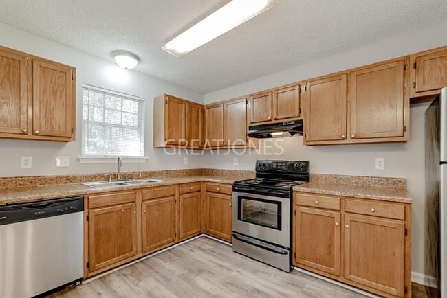 Building Photo - 14 Abberton Ct