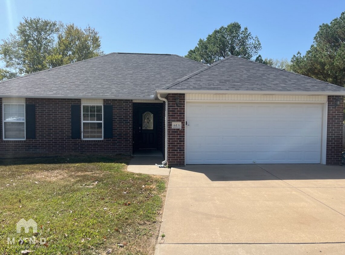 Foto principal - 613 Magnolia St