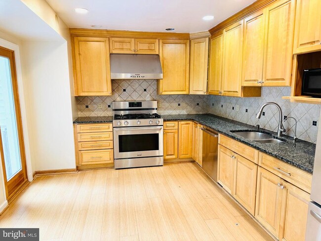 Foto del edificio - 7509 Tarrytown Rd