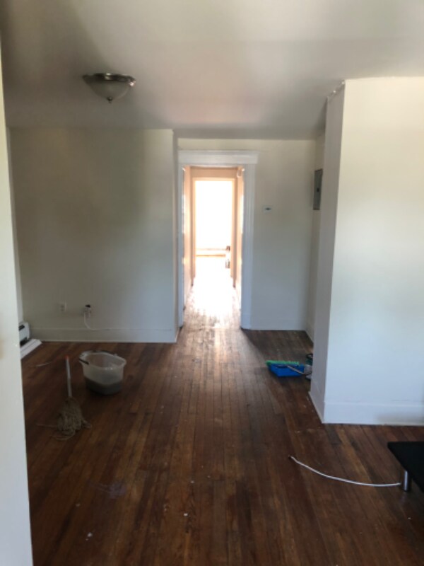 Building Photo - 419 S Columbus Ave
