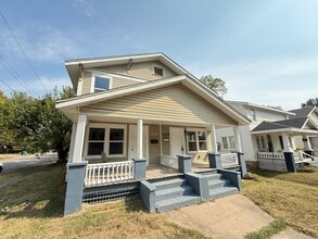 Building Photo - 1335-1335 W Mt Vernon St