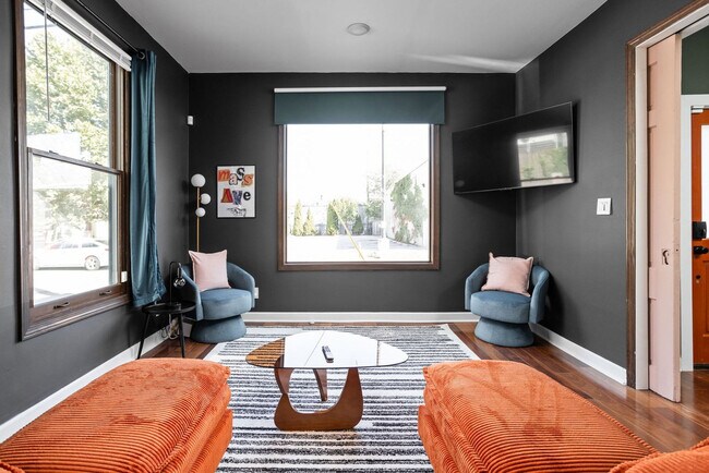 Foto del edificio - 525 E North St