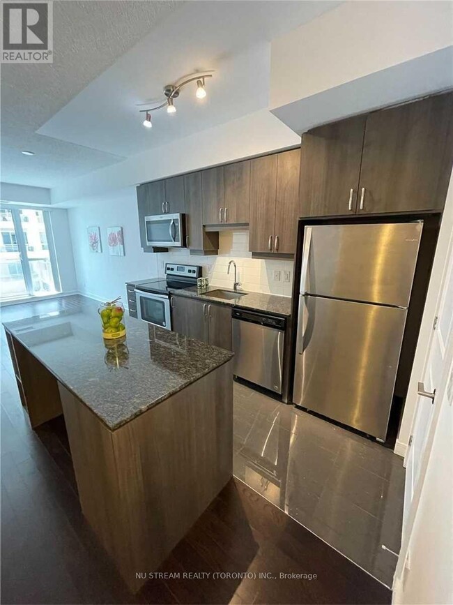 Building Photo - 9201 Yonge St