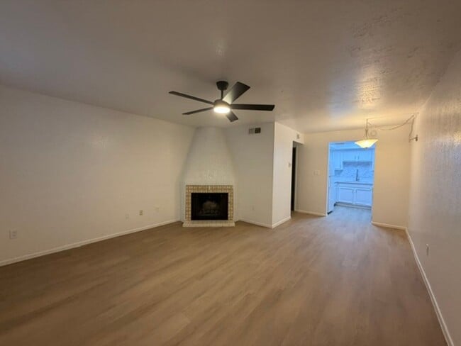 Building Photo - 3002 N 70th St