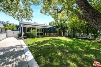 Building Photo - 4438 Strohm Ave