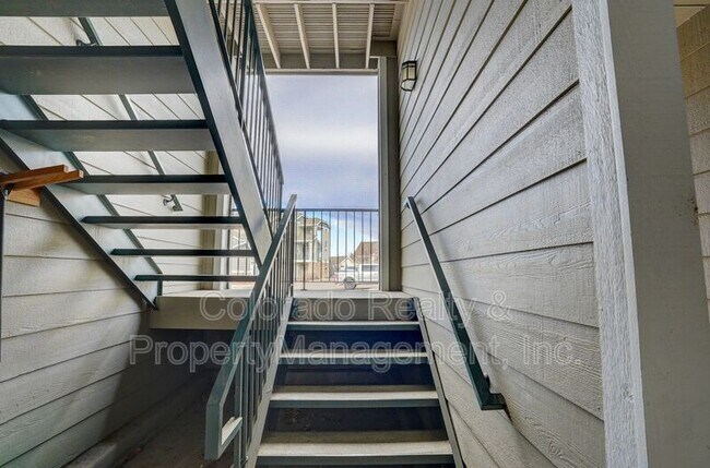 Foto del edificio - 4245 Boardwalk Dr