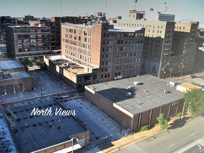 Building Photo - 210 N 17th St