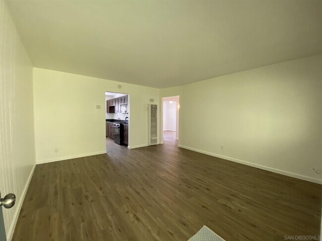 Foto del edificio - 2254 1/2 Garnet Ave