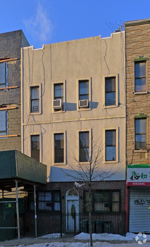 Building Photo - 170 Wilson Ave