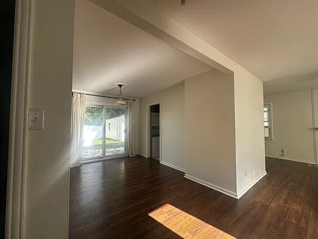 Building Photo - 4614 Olivia Ave