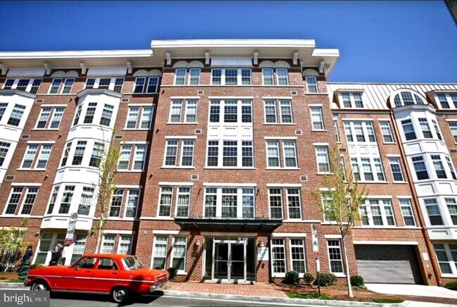 Building Photo - 1451 Belmont St NW