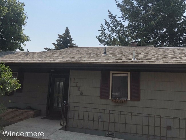 Building Photo - 4 br, 2 bath House - 1725 NE Upper Drive