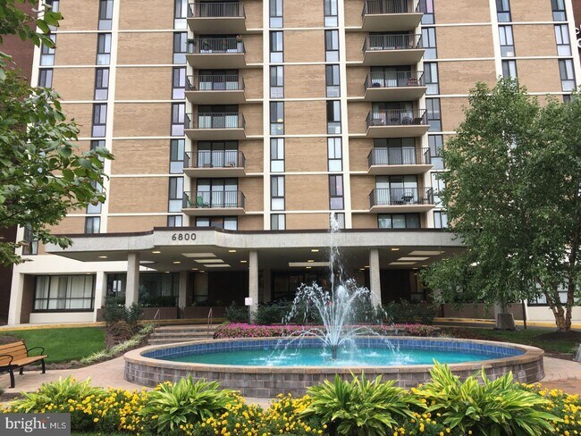 Foto del edificio - 6800 Fleetwood Rd