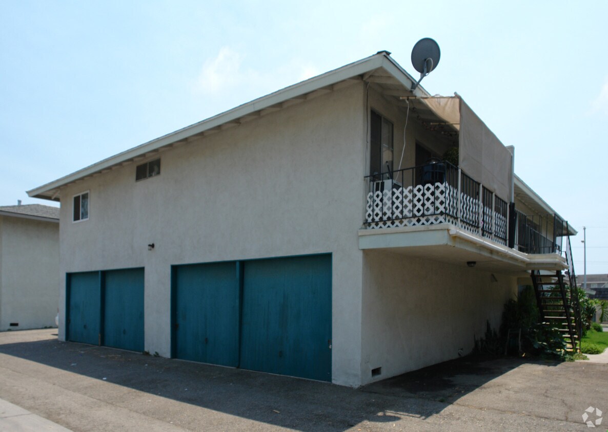 Building Photo - 4901 Kona Dr