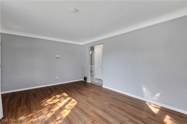 Building Photo - 16802 Puritas Ave