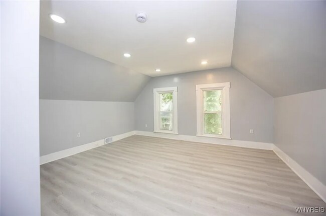 Foto del edificio - 175 Garner Ave