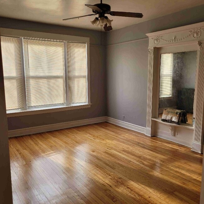 Photo - 4541 S Calumet Ave Apartment