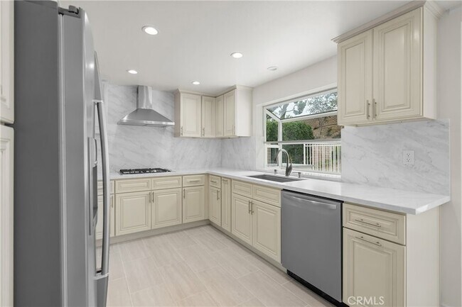 Foto del edificio - 11861 Darby Ave