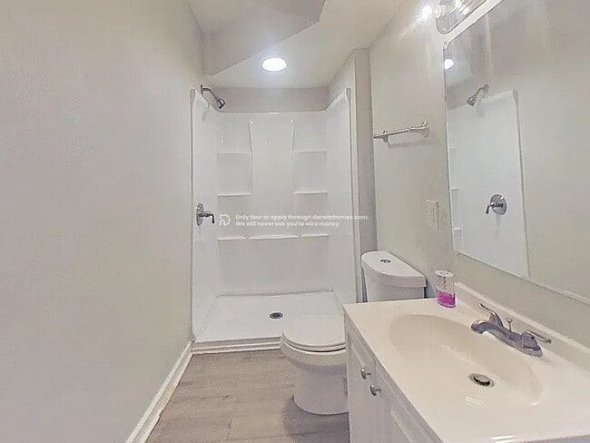 Foto del edificio - 110 Albany St