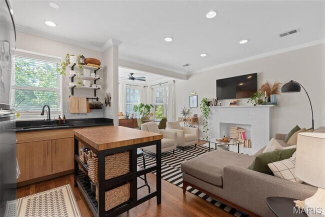 Foto del edificio - 5621 Pershing Ave