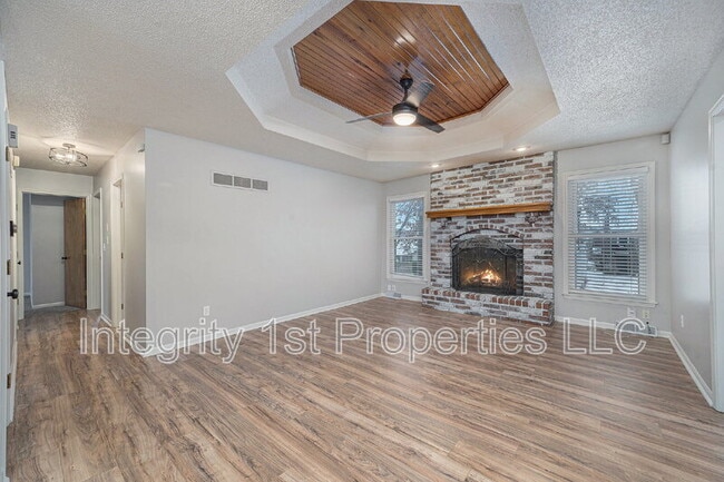 Foto del edificio - 6410 NW Hilldale Dr