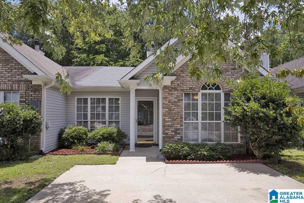 Foto principal - 135 Hidden Creek Cir