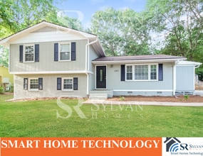 Building Photo - 127 Ashdown Dr