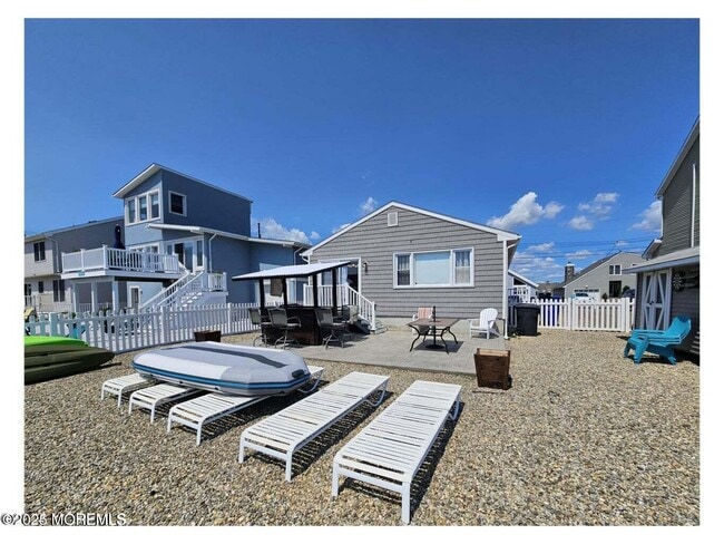 Building Photo - 53 E Coral Dr