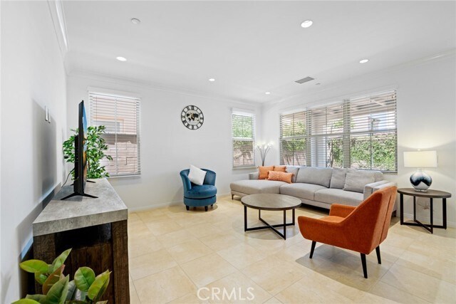 Building Photo - 213 Cedarwood
