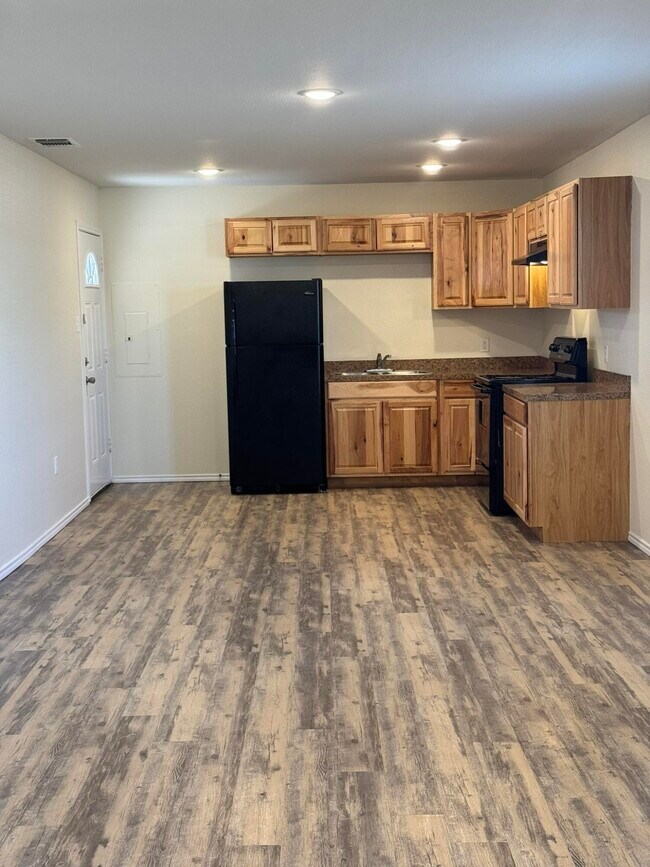 Foto del edificio - 321 N Sherman Ave