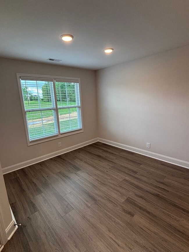 Foto del edificio - Stunning New Construction Home for Rent – ...