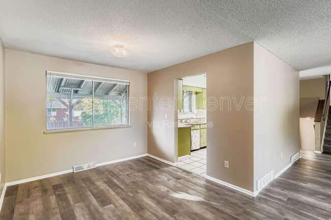Building Photo - 6529 Van Gordon Ct