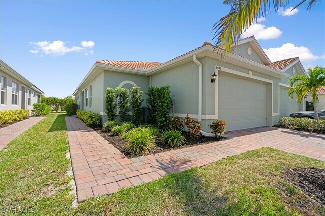 Foto del edificio - 3041 Royal Gardens Ave
