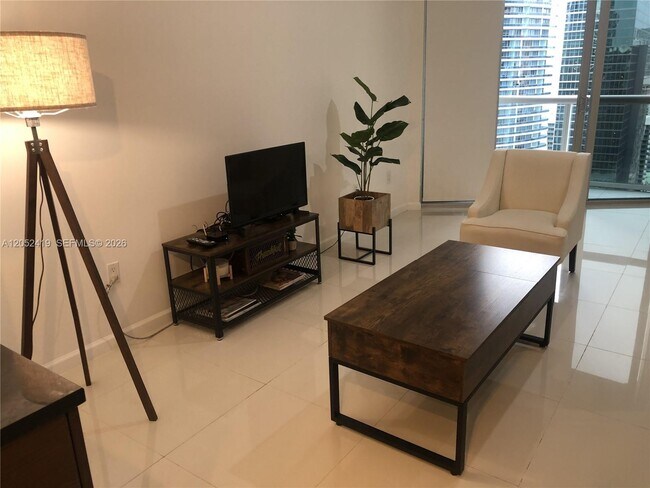Building Photo - 475 Brickell Ave