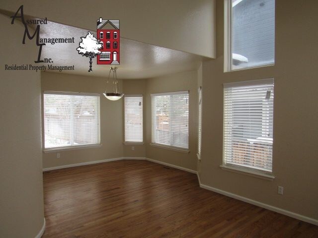 Building Photo - Updated 2 story home w/ finished basement!
