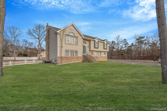 Foto del edificio - 475 Old Country Rd