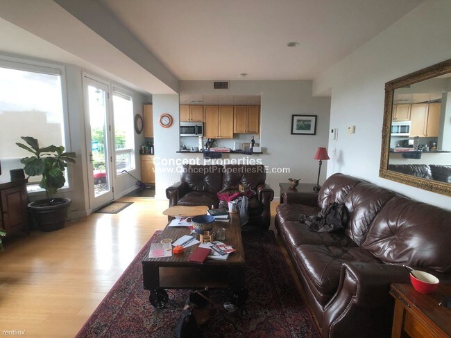 Foto del edificio - 2 br, 1 bath  - 555 Columbus Ave # 502BD