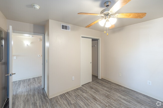 2BR, 2BA Bedroom - zPadre De Vida Apartments