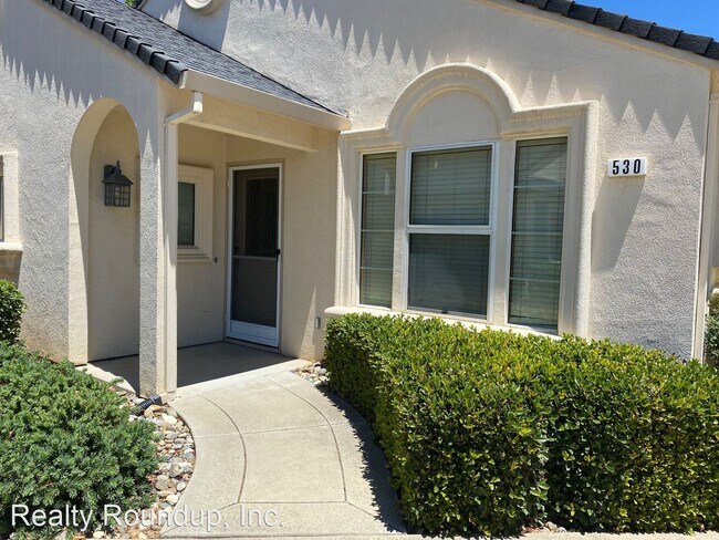 Foto del edificio - 2 br, 2 bath House - 530 Village Dr