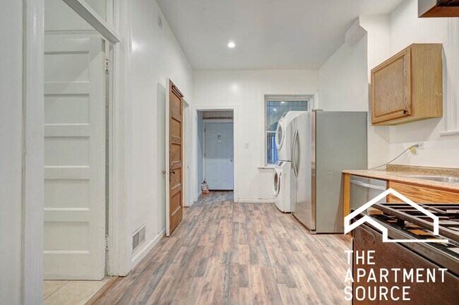 Foto del edificio - 4736 S Prairie Ave