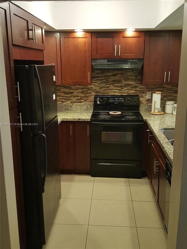 Primary Photo - 13290 SW 88th Ln