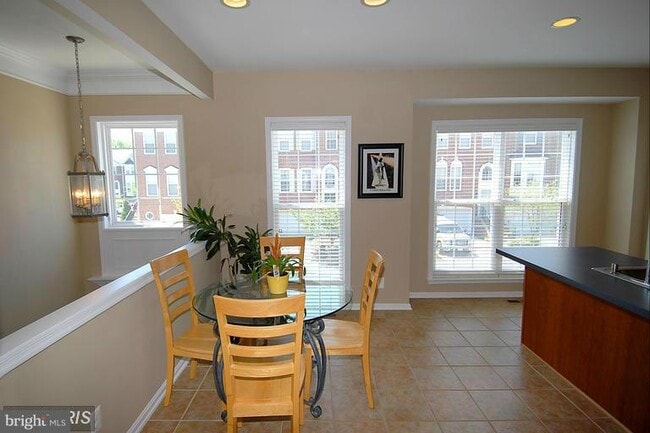 Building Photo - 22706 Simonet Blanc Terrace