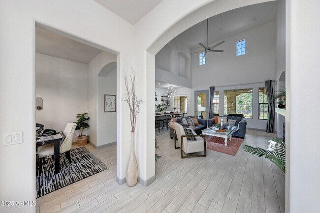 Foto del edificio - 3467 N Hooper St
