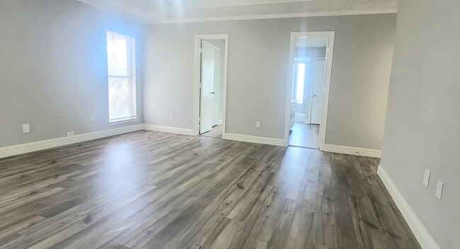 Foto del edificio - 1008 Brownfield Dr