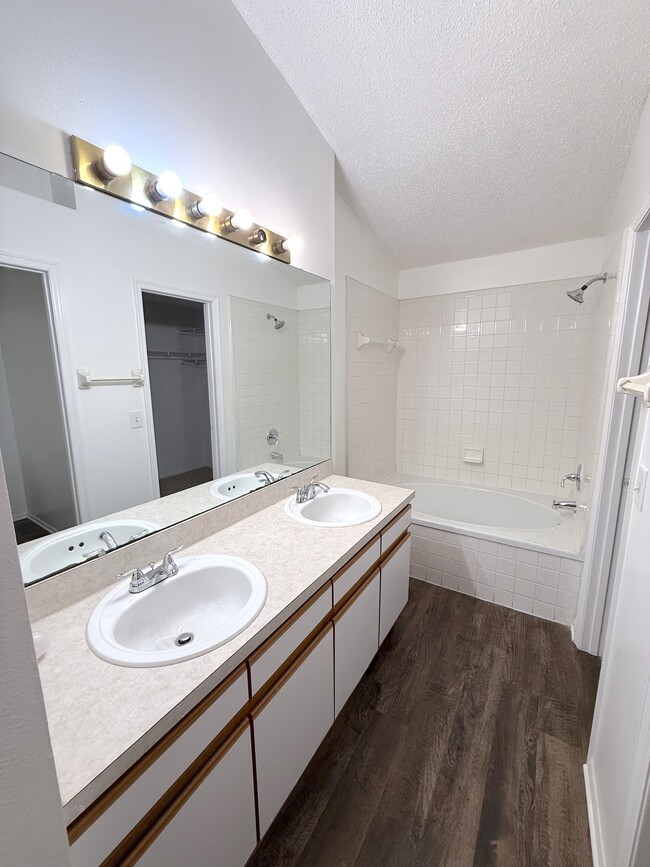 Foto del edificio - 455 Gallberry St