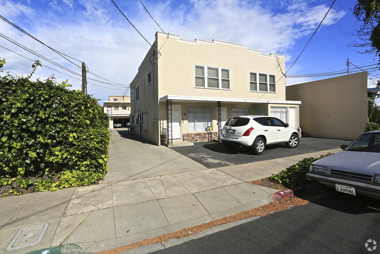 Foto del edificio - 108 Myrtle Rd