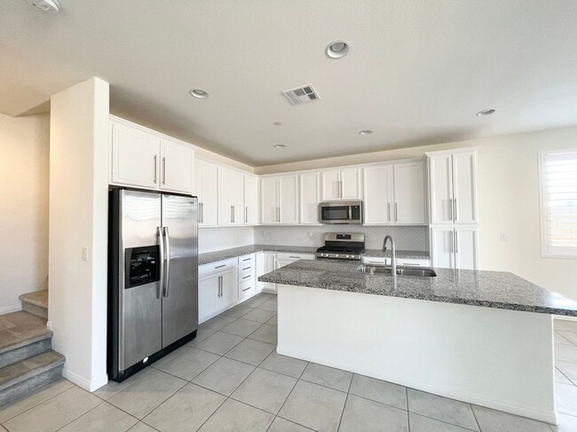 Building Photo - 282 Andamento Pl
